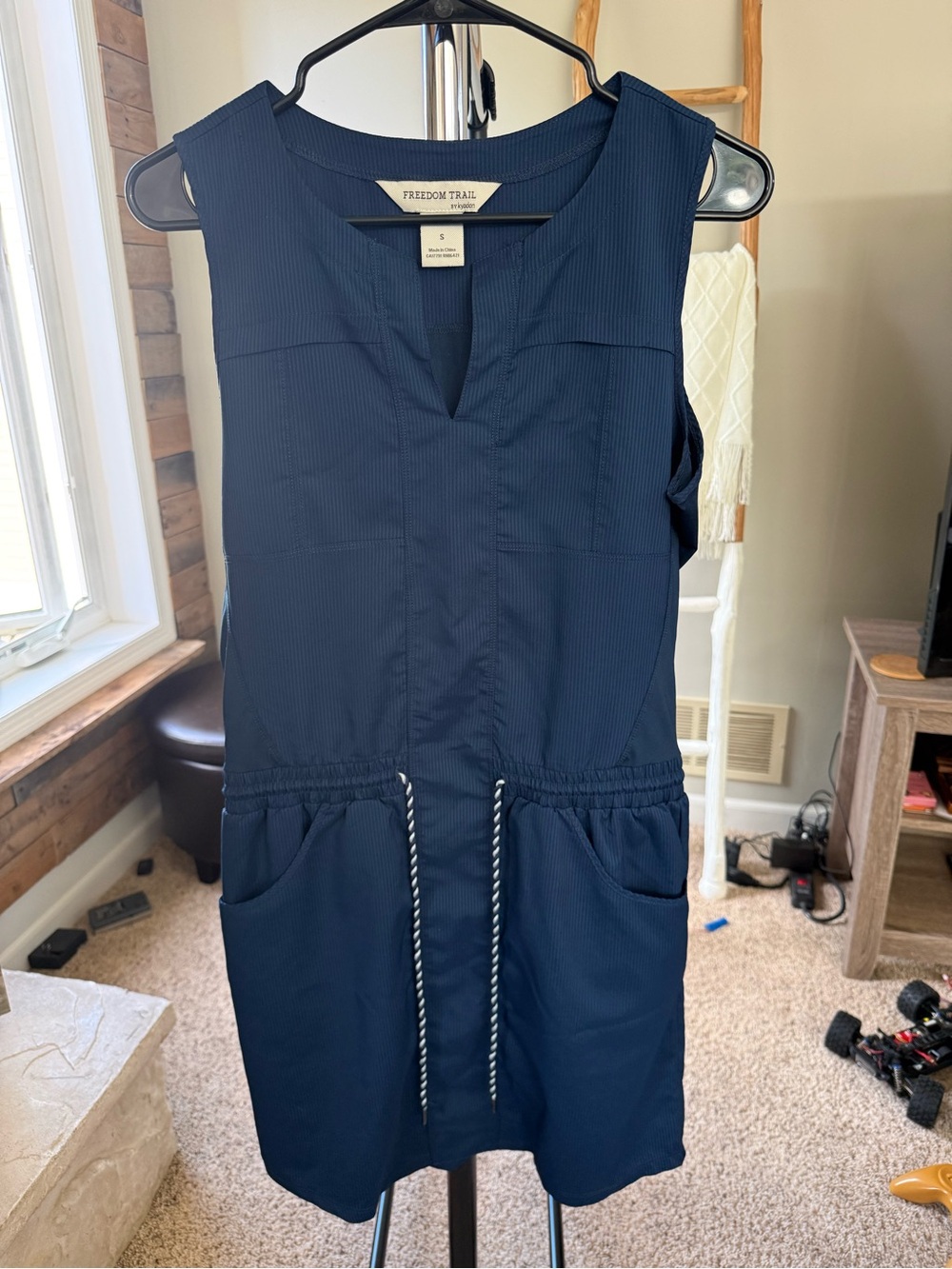 Freedom Trail by Kyodan Navy Sleeveless Cinch Waist Dress Size Small